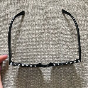 CHANEL black and white polarized sunglasses